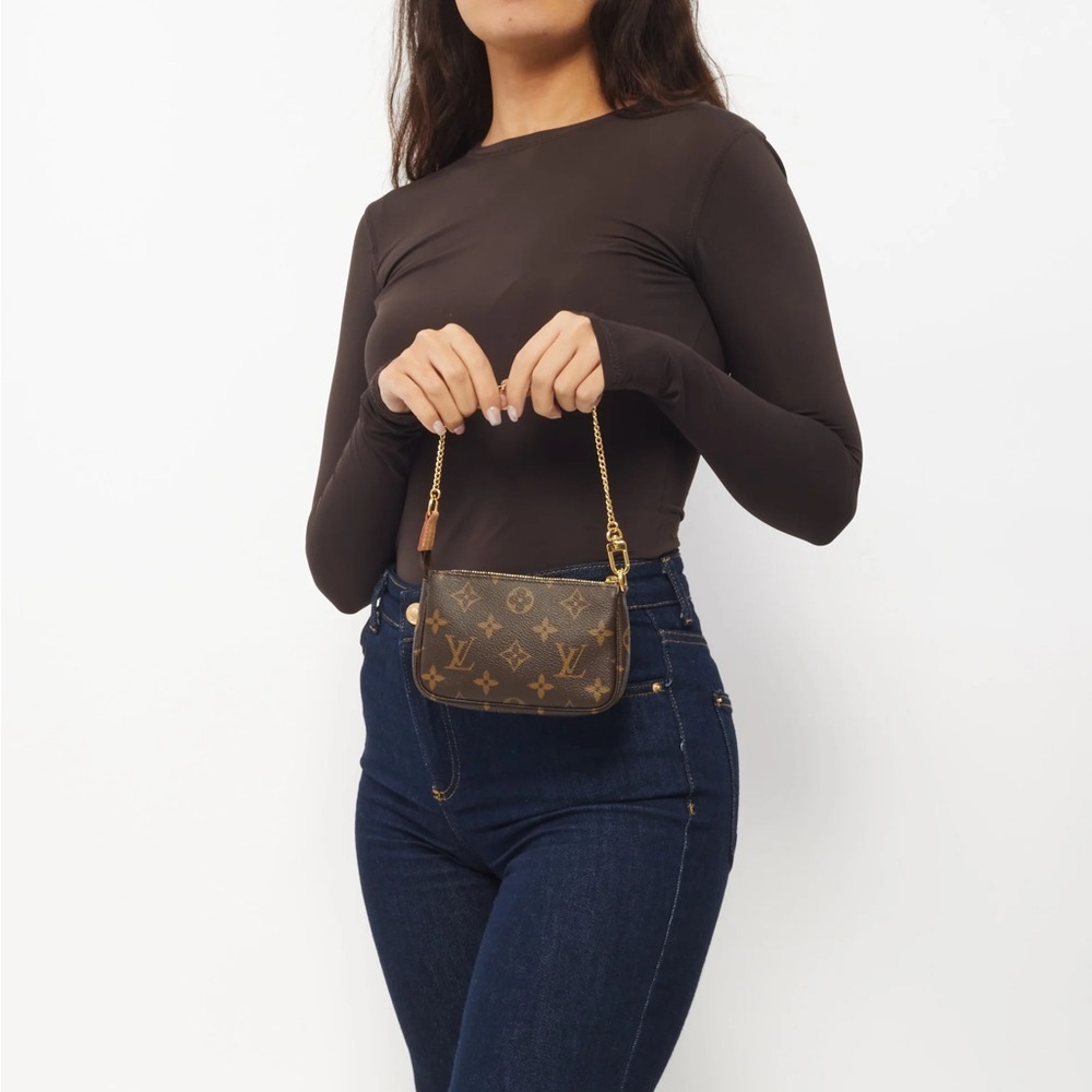 Authentic Louis Vuitton Mini Pochette Accessory Monogram Canvas with Gold Chain